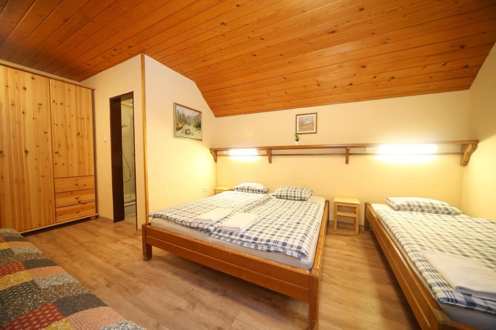 Planinska Koca Na Gozdu Ξενοδοχείο Kranjska Gora Εξωτερικό φωτογραφία