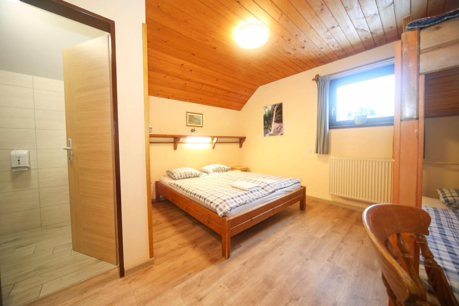 Planinska Koca Na Gozdu Ξενοδοχείο Kranjska Gora Εξωτερικό φωτογραφία