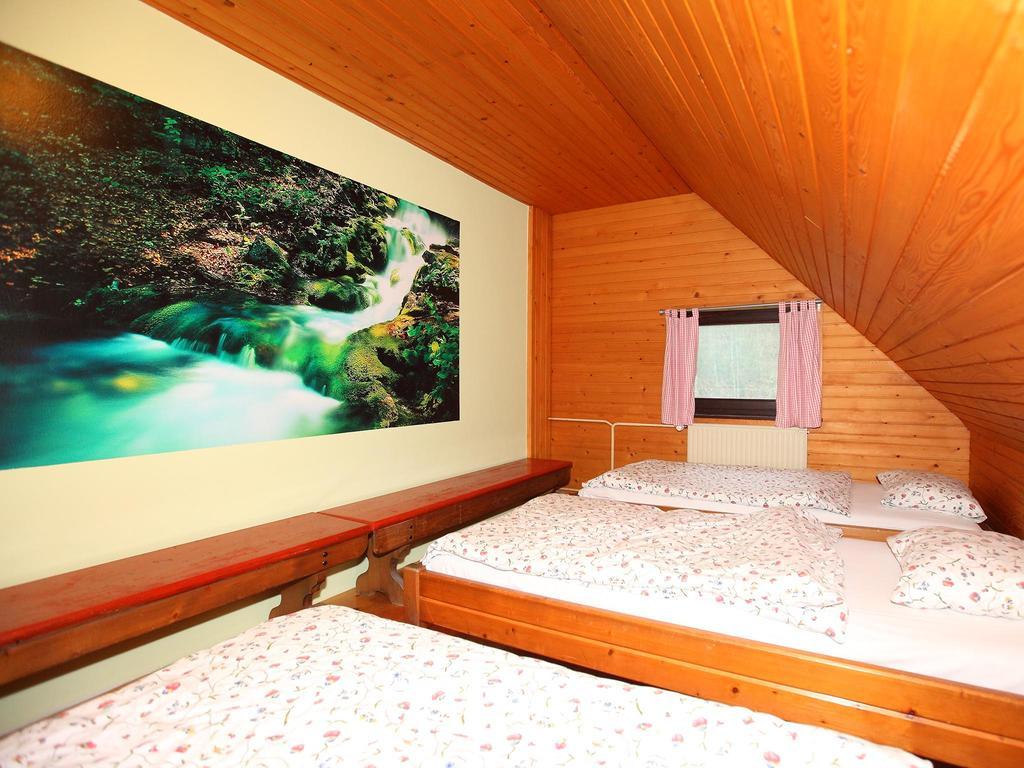 Planinska Koca Na Gozdu Ξενοδοχείο Kranjska Gora Εξωτερικό φωτογραφία