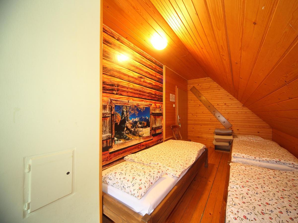 Planinska Koca Na Gozdu Ξενοδοχείο Kranjska Gora Εξωτερικό φωτογραφία