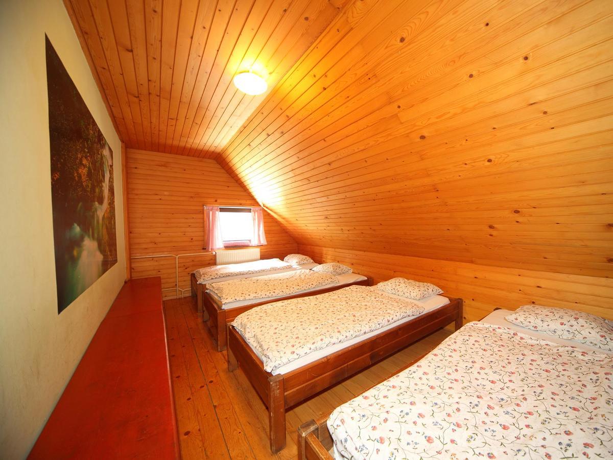 Planinska Koca Na Gozdu Ξενοδοχείο Kranjska Gora Εξωτερικό φωτογραφία